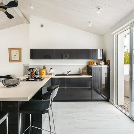 Bouillats 28 Holiday home