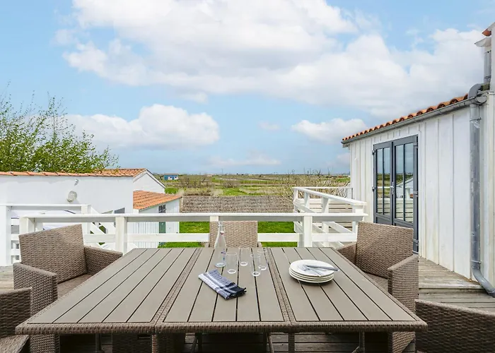 Casa de Férias Bouillats 28 *